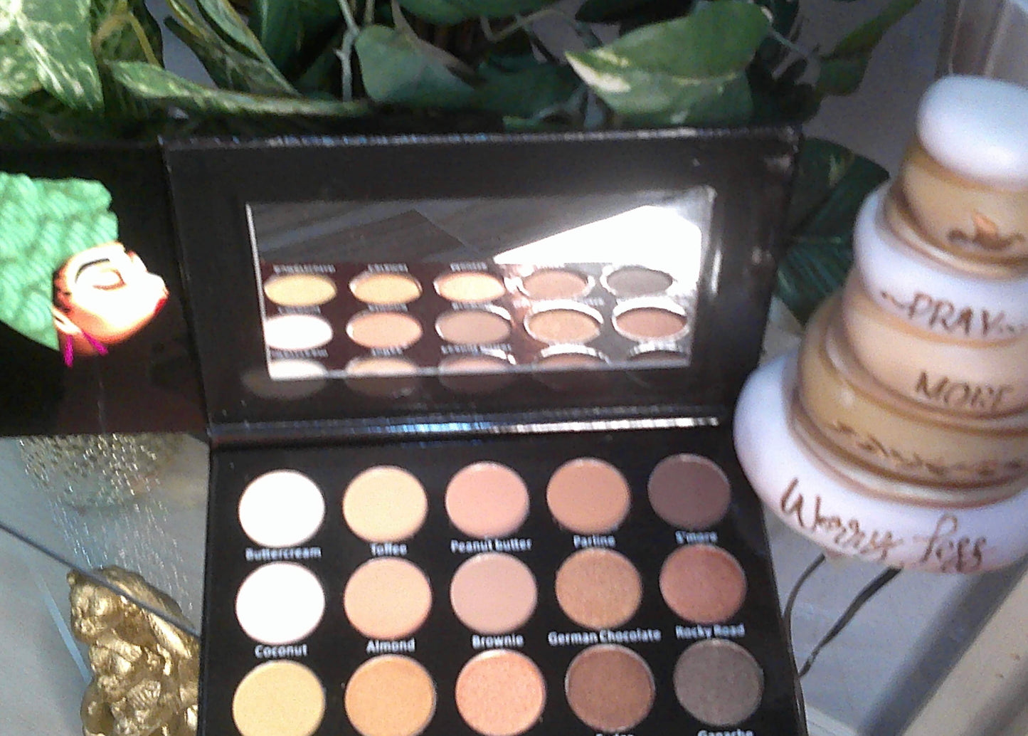 The HerShe’s Eyeshadow Palette